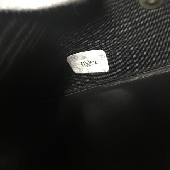 ❤️CLASSIC CHANEL WALLET ON A CHAIN ❤️ - Picture 10 of 13